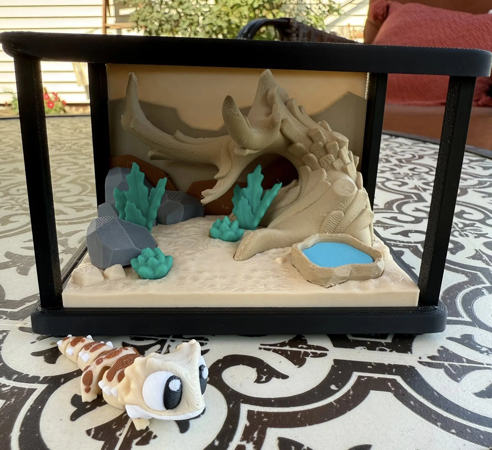 3d Printed Bearded Dragon Flexi with Mini Terrarium Habitat