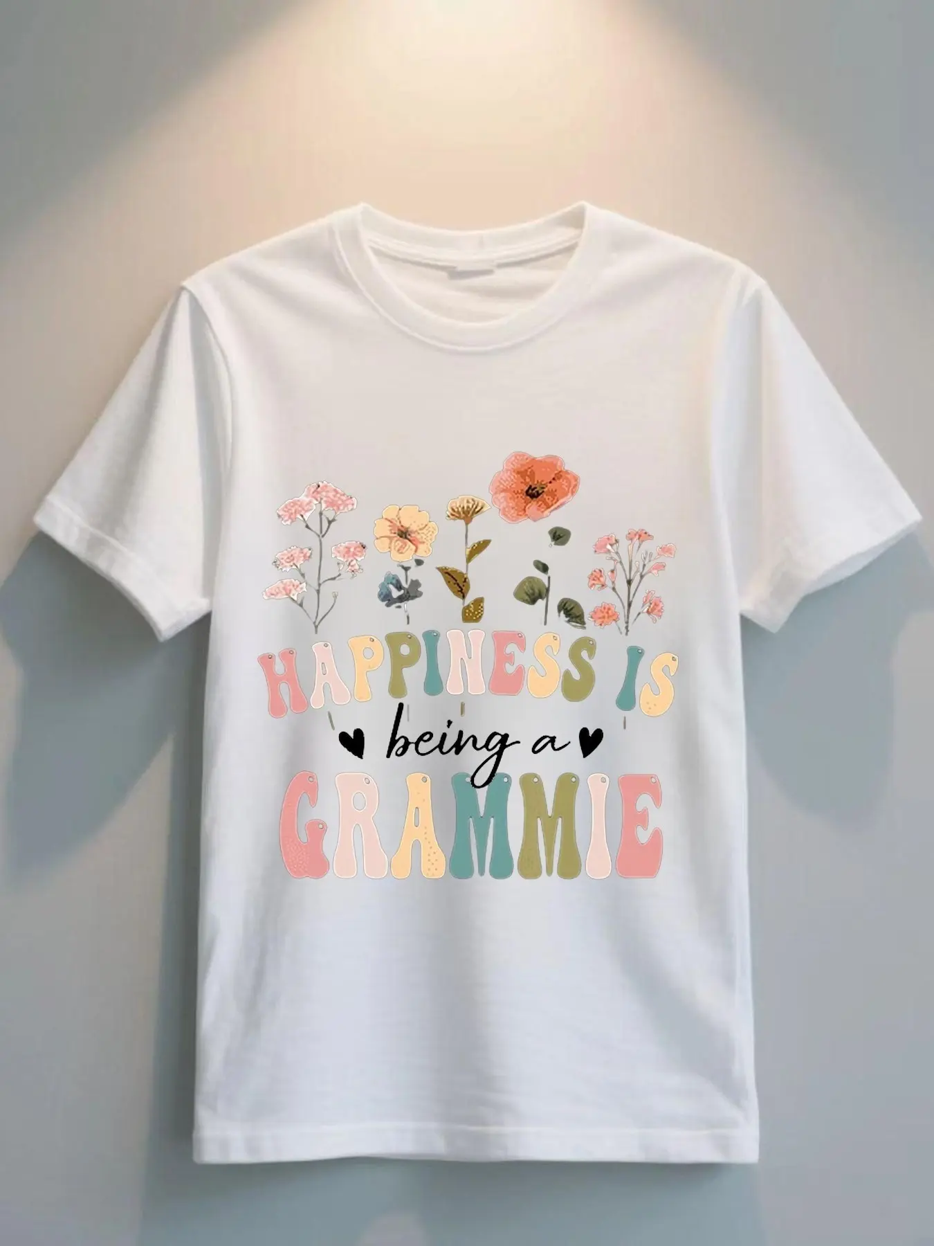 Happiness Is Being A Grammie Floral Grammie Mother unisex soft cotton short sleeve t shirt, vintage graphic casual tee for men women teens, perfect birthday holiday gift for camping travel gym daily street  wear