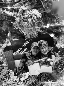 Custom Family Portrait Ornament Family Photo Christmas Ornament Gift for Daughter Son Sister Brother Mom Dad Personalized Ornament Gift 2023 Decoration Tree