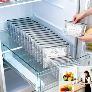 Aluminum foil food storage bags, food-grade, thickened, with ziplock mechanism, for home refrigerators and freezers.