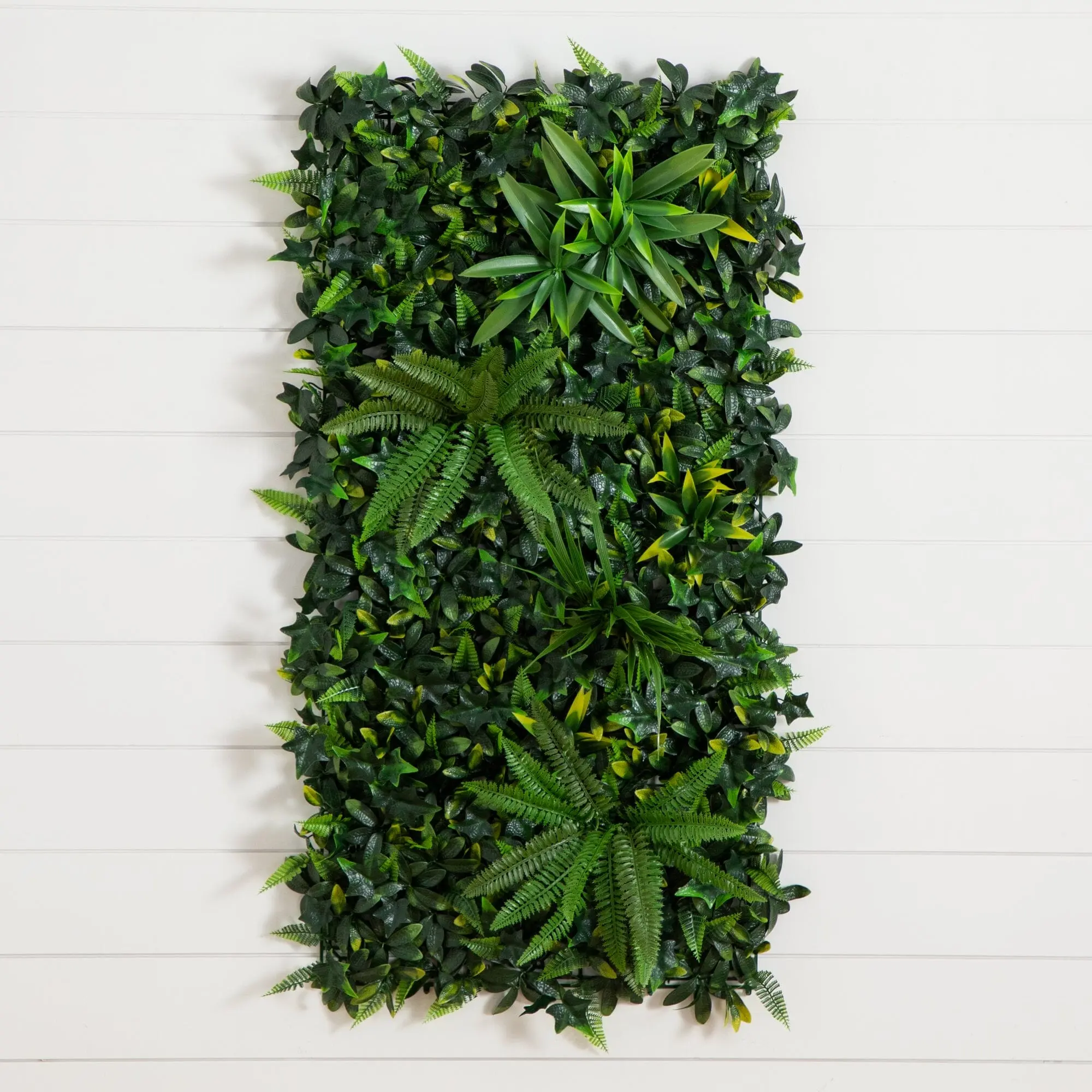20-in x 40-in UV-Resistant Andean Cloud Forest Synthetic Artificial Living Wall Panel Decor, Exotic Greenery for Indoor/Outdoor Home Improvement & Garden Supplies, Artificial Outdoor Plants