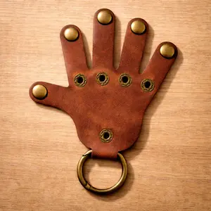 Western Hand Shape Leather Keychain Holder, Vintage Cowboy Style Key Organizer with Snap Buttons, Rustic Palm Key Ring Bag Charm for Women Men, Retro Ranch Rodeo Accessory, Brown