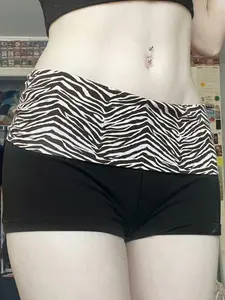 Women's Zebra Striped Low Waist Low Rise Shorts, Retro Style Slim Fit Casual Bottoms, Activewear Shorts, All Season Sporty Pants for Daily Wear