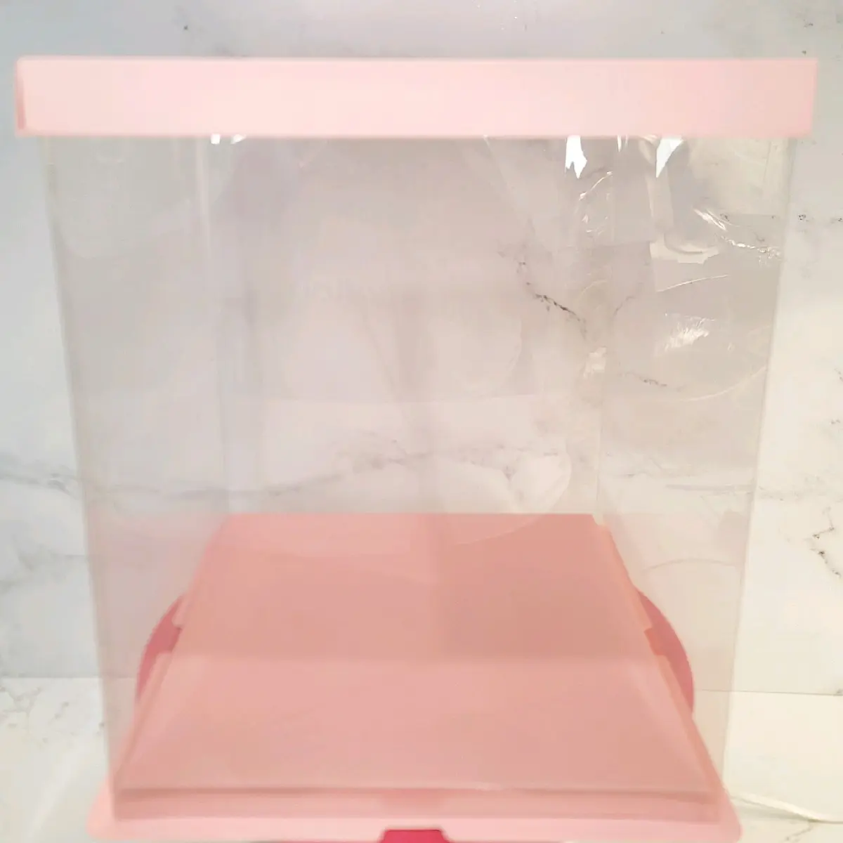 Clear 10" Cake Box with white cake drum