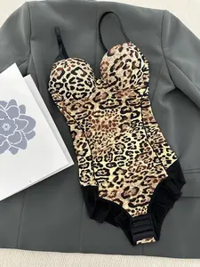 Women's Leopard Print Thong Panties, Slim-Fitting Womenswear Underwear for Women, Comfortable, Casual & Stylish Design, Perfect for Daily Wear