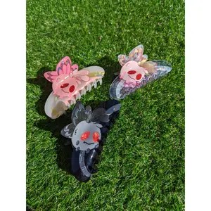 Large Mothboi claw clip