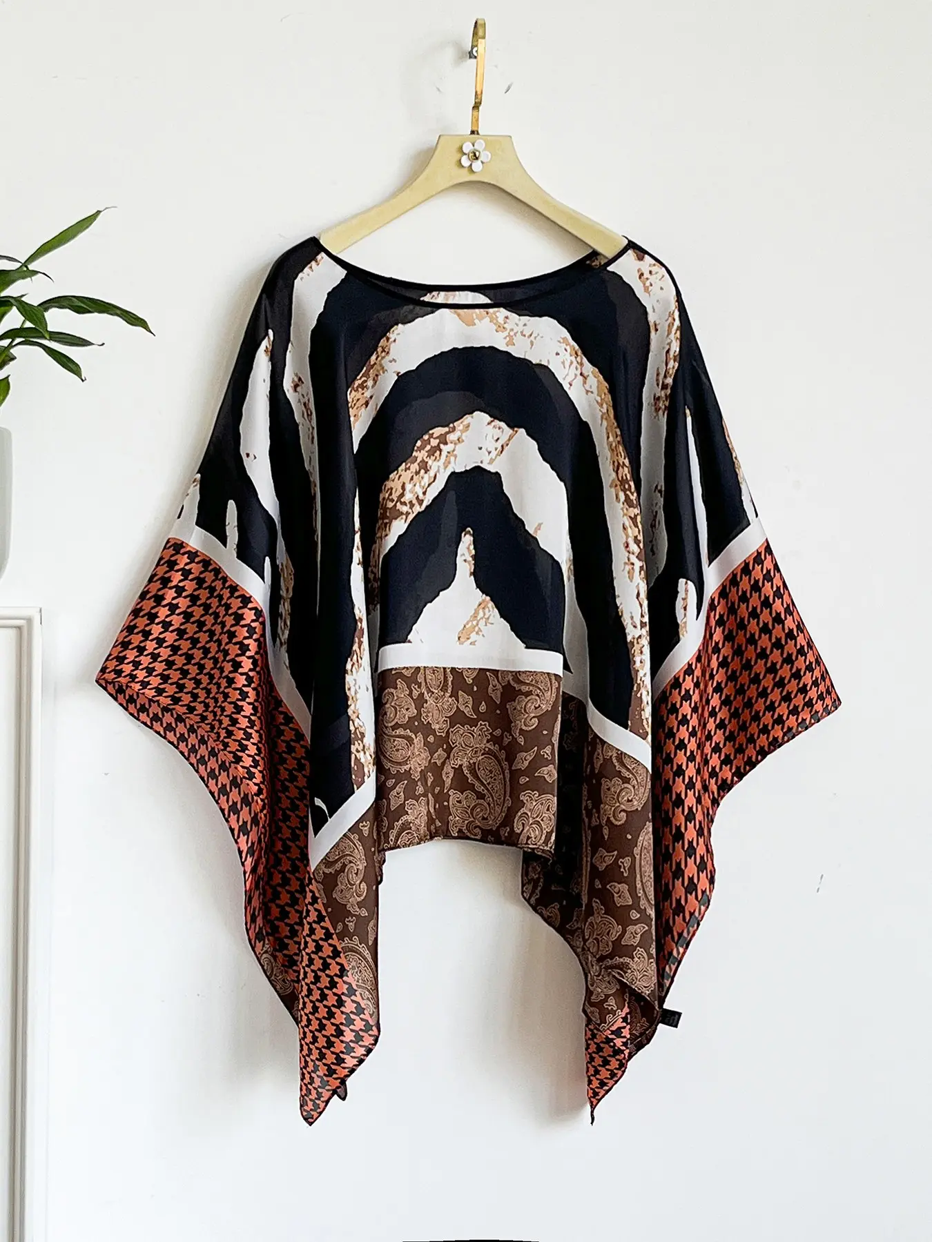 French Simple Luxurious Silk Feel Paisley & Houndstooth Shawl, Windproof Sandproof Soft Scarf Wrap, Fashionable Versatile Accessory