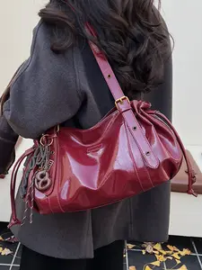 Vintage Classic Oil Leather Underarm Bag, New Small Unique Tote Large Capacity Fashion Commuter Shoulder Handbag, Pu Tote Satchel, Stylish Versatile Bag, Commuter Purse, Fashionable Shoulder Bag