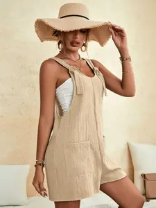 A women's solid color casual fashion Sleeveless overalls with patch pockets, adjustable straps, and knot design, suitable for summer, daily outings, beach vacations, or weeend picnics.