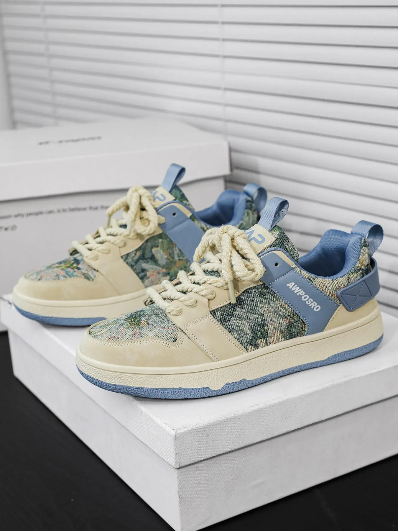 Men's Forest Oil Painting Design Low Top Platform Casual Shoes, Trendy Colorblock Letter Patchwork Bootlace Worm Lace Up Sports Shoes