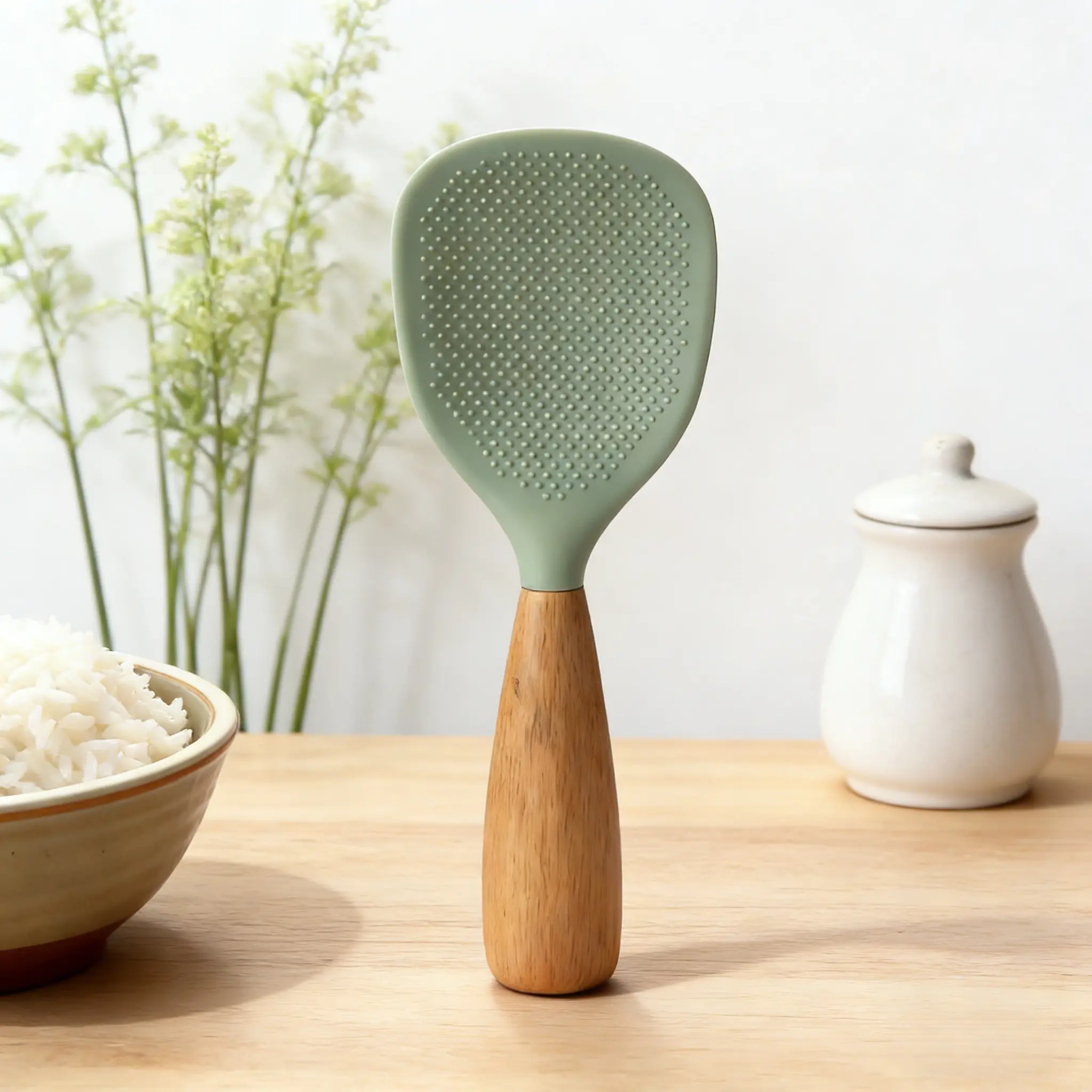 Silicone Flat Scoop with Wooden Handle - 1-Count Heat-Insulating Kitchen Utensil for Rice Cooker, Home Kitchen Tool, Single Spoon, Non-Stick Cooking Utensil