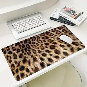 Leopard Print Mouse Pad, Large Gaming Desk Mat with Non-slip Rubber Base, Stitched Edge, Stylish Pattern Design Keyboard Mat for Office and Home Use, Office Desk Accessories, Gaming Desk Accessory
