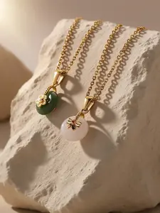 Elegant Jade Necklace for Women, Pendant Design, High-Quality Handcrafted Jewelry, Perfect Gift for Her, Stylish Accessory for Daily Wear