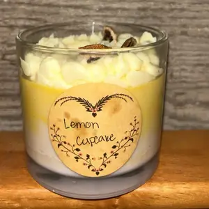 Lemon Cupcake Scented Candle with Creamy Texture and Lemon Fragrance for Home Aroma