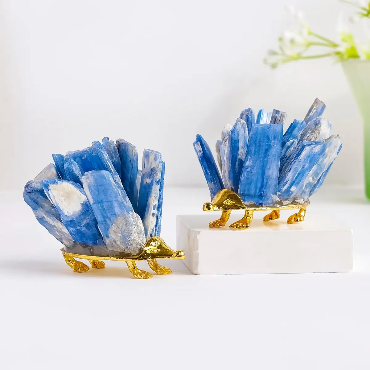 Natural Kyanite Gemstone Cluster with Metal Base, Healing Crystal Desktop Decor, DIY Hedgehog Design, Christmas Gift