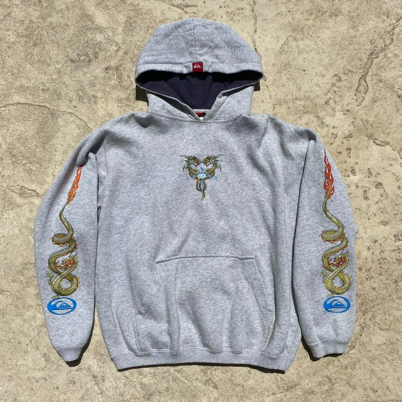 Vintage Grail quiksilver dragon hoodie size boys xl but fits like mens