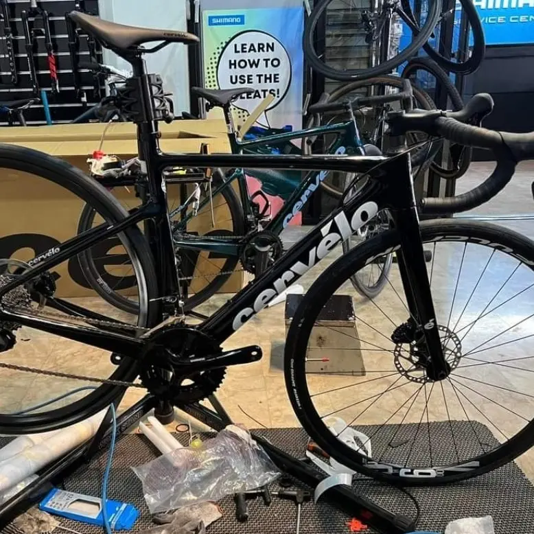 Caledonia 105 Disc Road Bike For Adults
