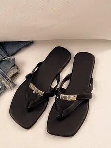 1 Pair Women's Metal Buckle Square Toe Thong Flip Flops, Minimalist Versatile Flat Slides, Soft Sole Non-slip For Beach Vacation Shopping Daily Wear Spring Summer