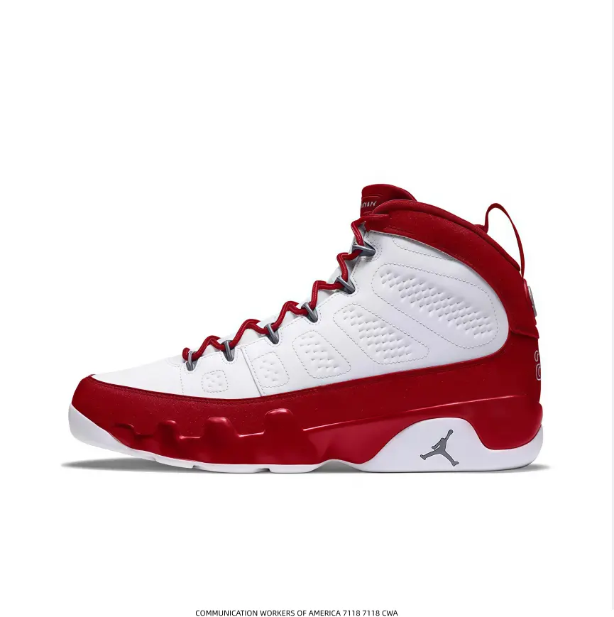 White‑Red High‑Top Basketball Shoes, glossy red overlays, textured leather upper. Retro‑inspired sneakers, stable support for casual sports and daily street outfits.