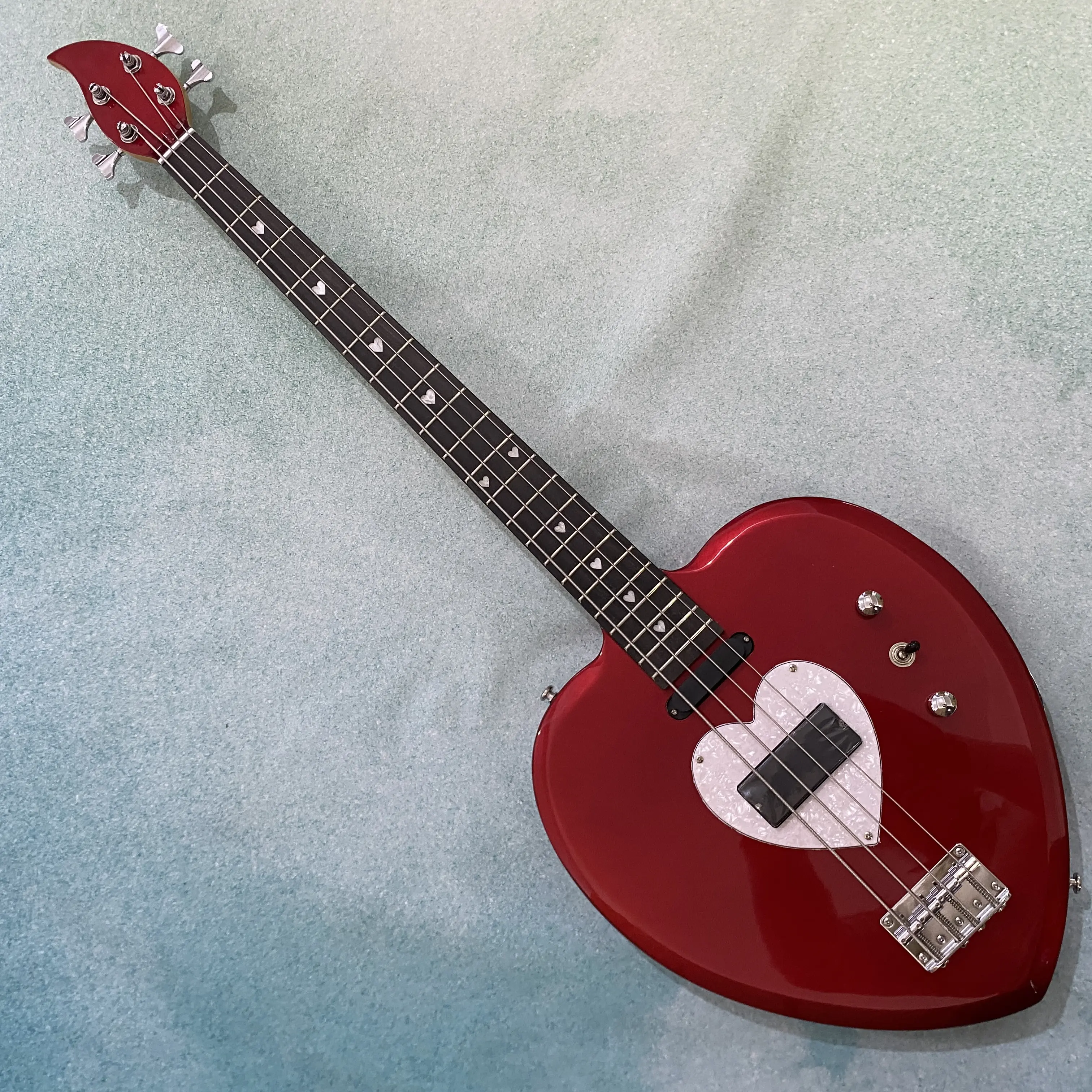 Stylish 4-String Heart-Shaped Bass Guitar for Musicians, Compact Metallic Red Finish, Heart-Shaped Inlaid Fingerboard, Ideal for Performances