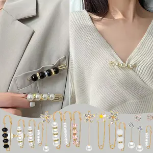 17PCS Pearl Hanging Ornaments Women's Pearl Waist Pin Pearl Brooch Fashionable Versatile Sweater Shawl Brooch Pearl Pin Clip Artificial Pearl Brooch Suitable for Daily Wear and Commuting