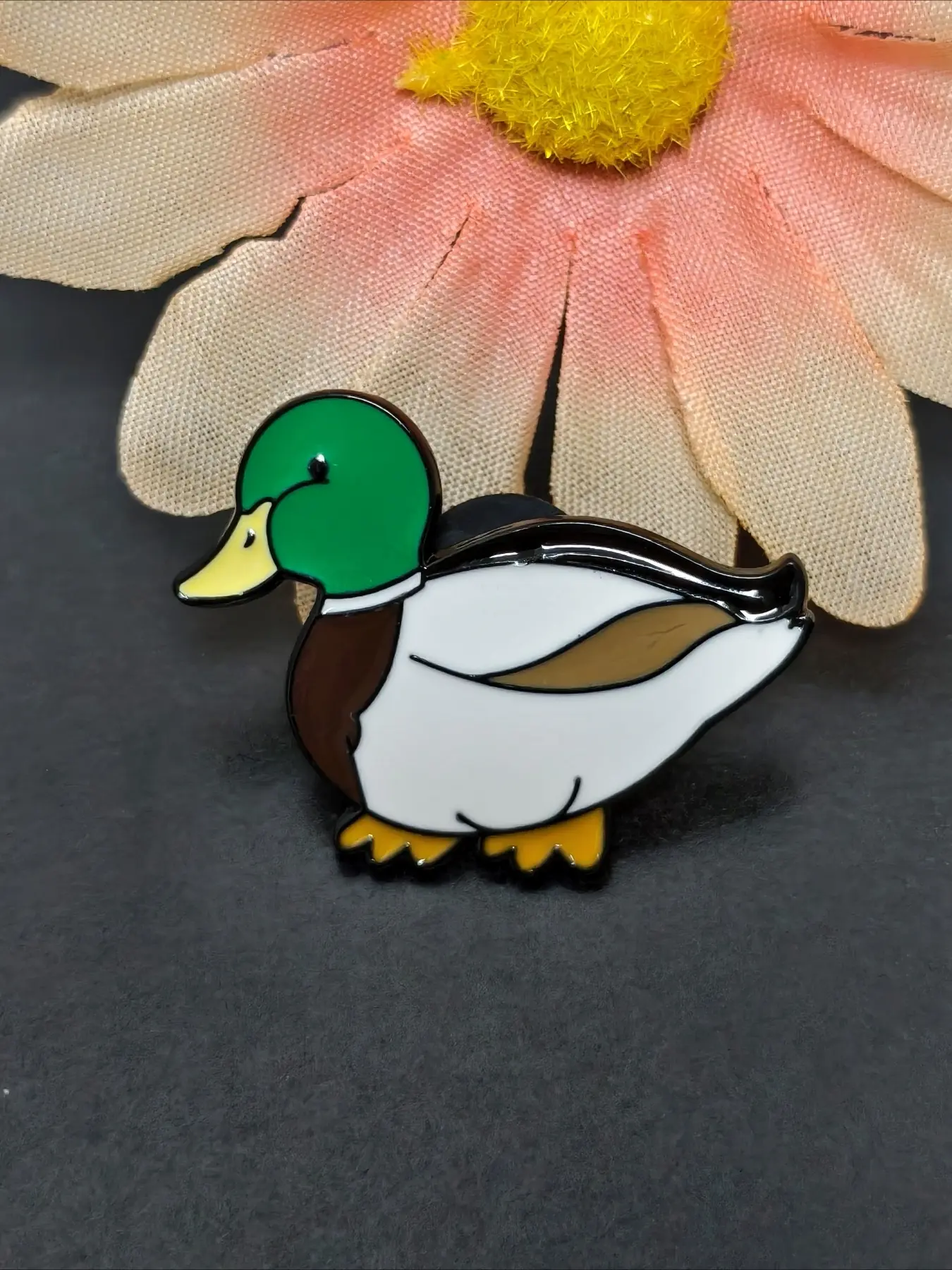 Cute Mallard Duck Enamel Pin, Green Head Duck Brooch Cartoon Wild Duck Lapel Badge for Backpack Jacket, Jewelry Gift for Duck & Bird Lovers, Alloy Brooch Pin, Lapel Pins
