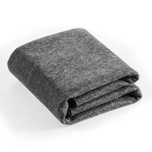 VEVOR Waterproof Garage Floor Mat for Under Car, 4.9'x6' Compact Size Heavy Duty Containment Mat with Strong Grip, Protects Garage Floor from Water, Mud and Oil, For Garages,Greenhouses,Entrance