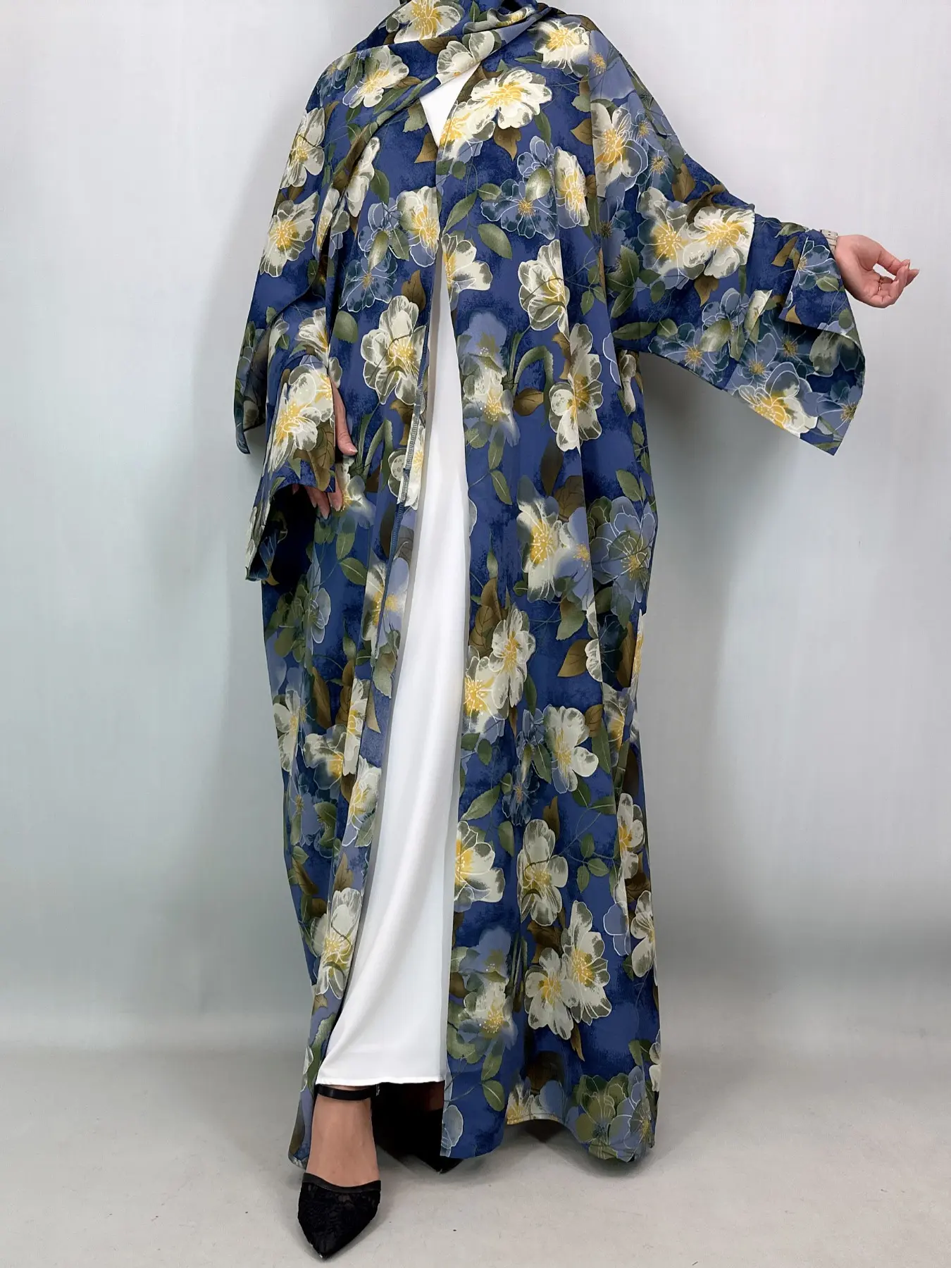 [Includes Hijab]Women's Modest Islamic Clothing Set for Muslim Art Print Batwing Sleeve Long Robe Set with Headscarf, Loose-Fitting Vacation Style Cardigan with Pockets, Fall & Winter Fashion, Abaya Hijab Set