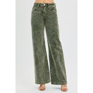 Risen High Waist Wide Leg Corduroy Jeans in Forest Green