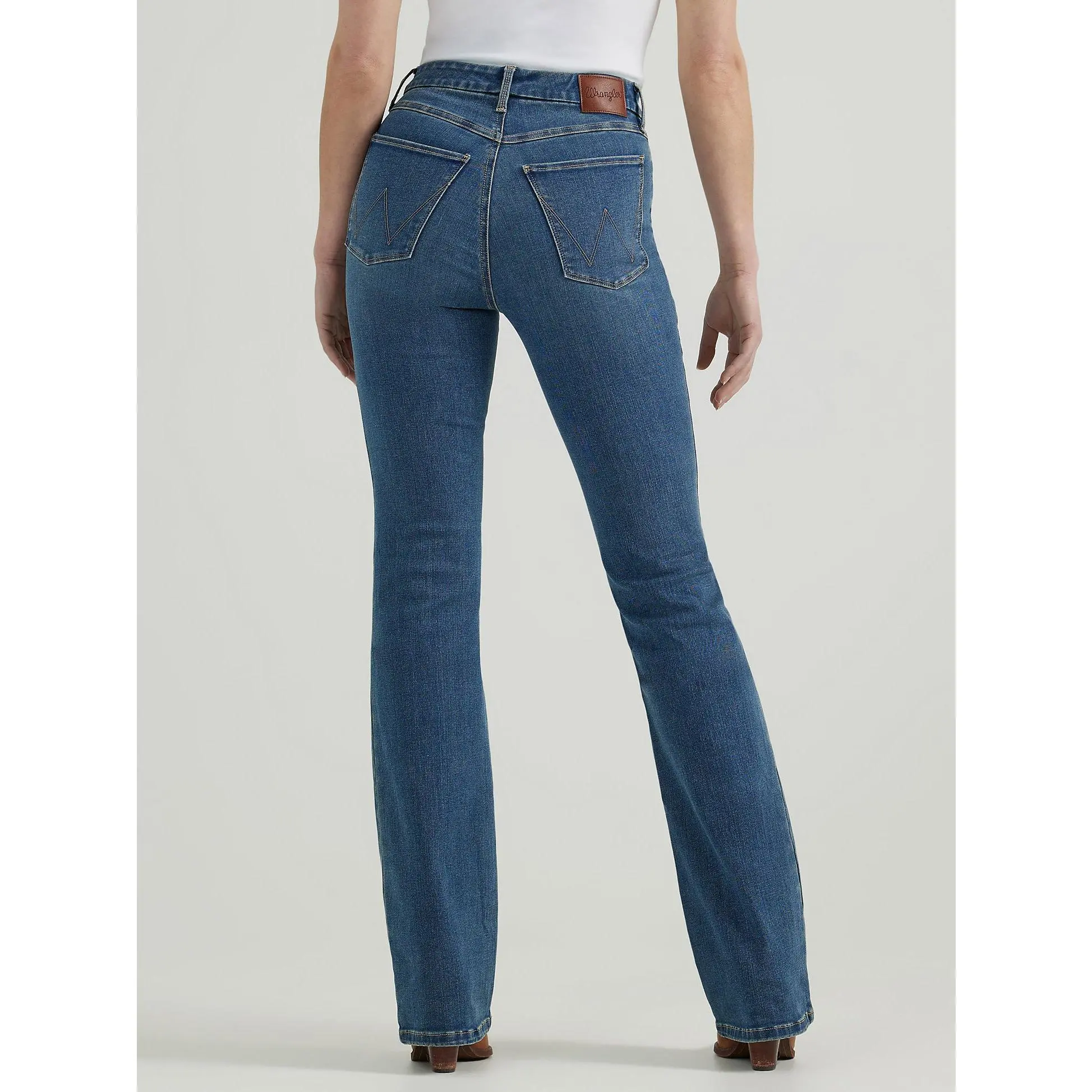 Wrangler Women's Bespoke High-Rise Bootcut Denim Bottoms - Regular Fit, Extra Stretch Cotton-Polyester Stonewash Jeans for Women, Casual Button-Closure Design, Western Clothing, Denim Pants, Casual Fashion Denim