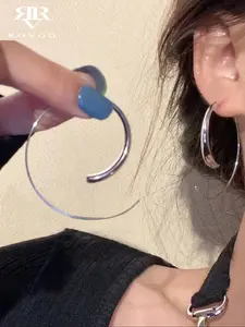 Elegant Silver Color Spiral Hoop Earrings for Women, Fashionable Daily Wear Party Jewelry, Unique Design Small Batch Style