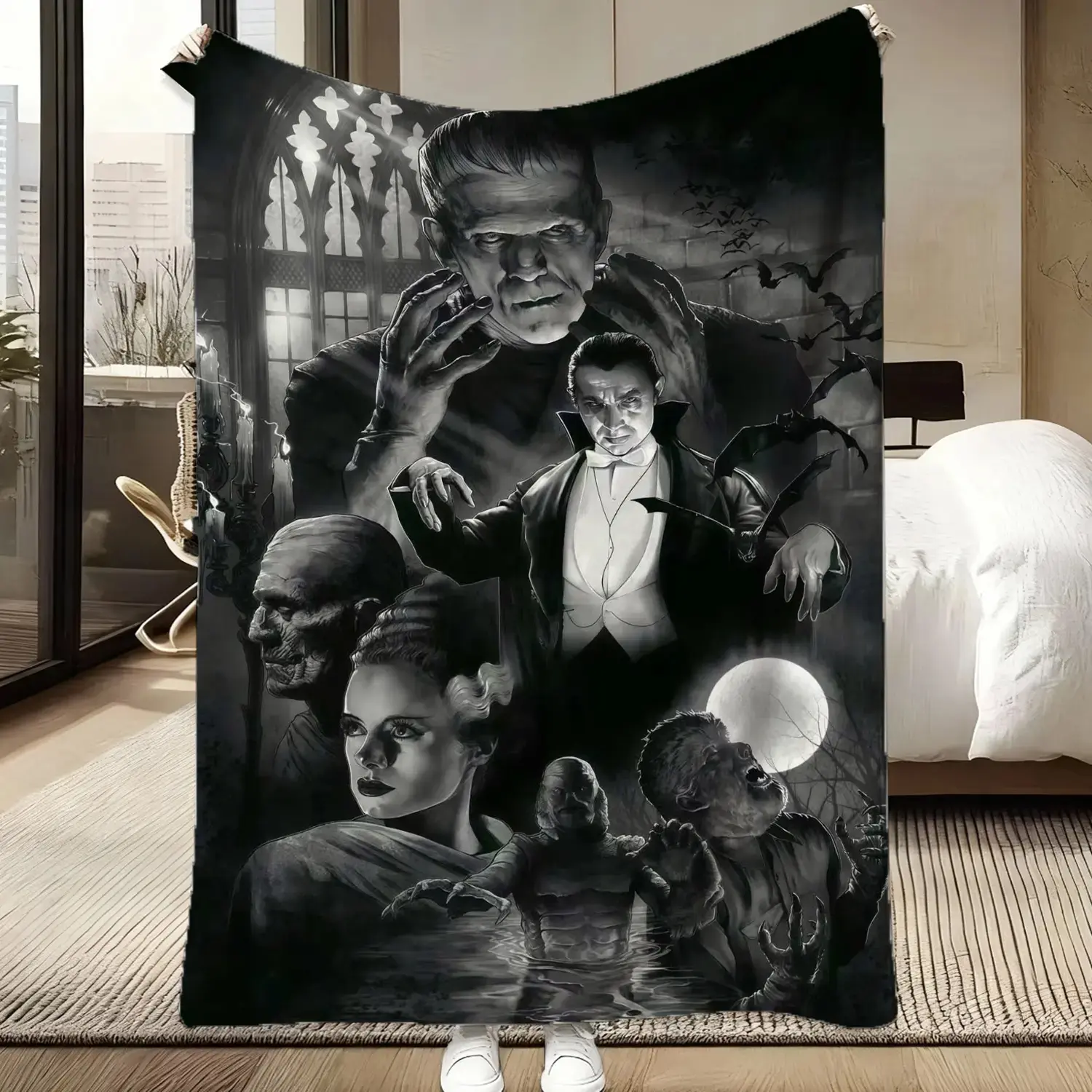 Universal Monsters Decorative Cozy Warm Blanket – Frankenstein, Dracula, Bride of Frankenstein horror throw, super soft, retro horror vibes for Halloween decor, movie nights, decorative blanket