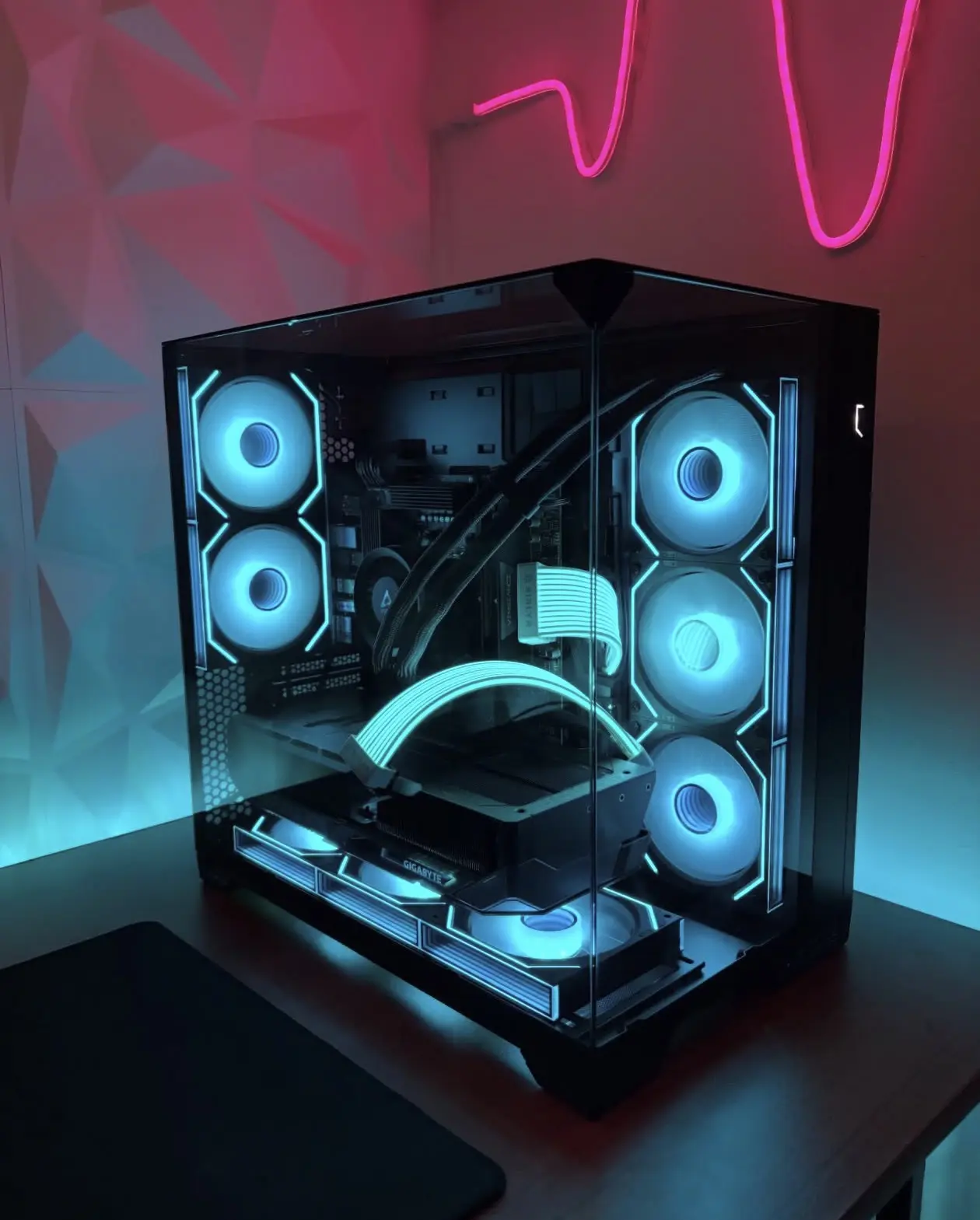 Ryzen 9 9800X3D + RTX 5090 Gaming PC Ryzen 9 9800X3D + RTX 5090 Gaming PC