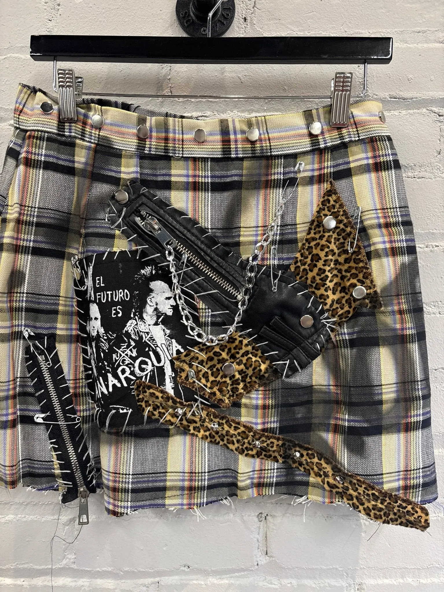 Anarchy Tartan Skirt (1/2 Set)