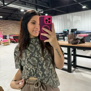 Snake bit oversized tee