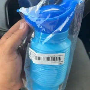 750ML Portable Car Urine Bottle for Adults, Emergency Urine Bottle for Car Use, Foldable Urine Bottle for Outdoor Car Travel Traffic Camping, Travel Accessory