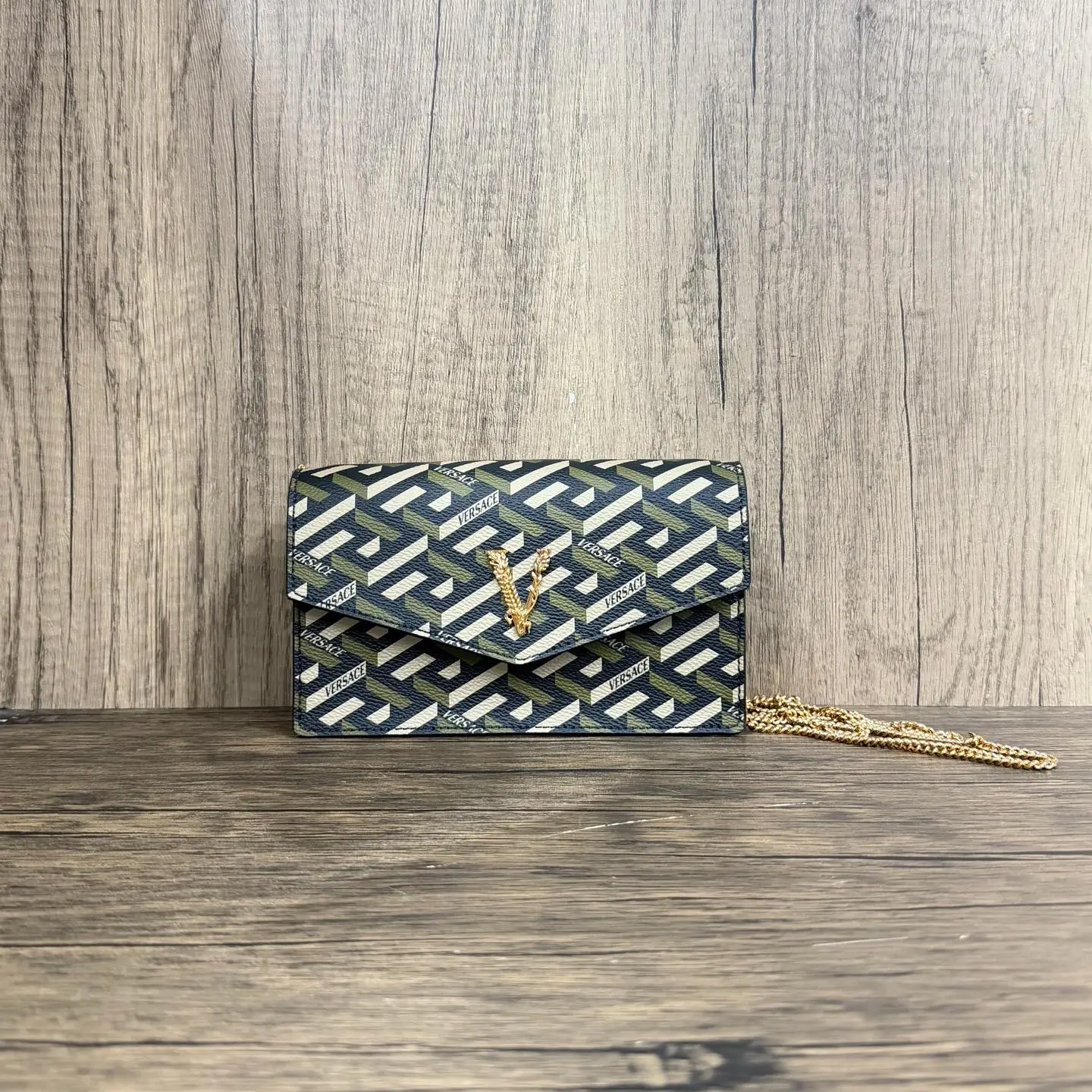 Pre-owned VERSACE Canvas Shoulder Bag C0807915517