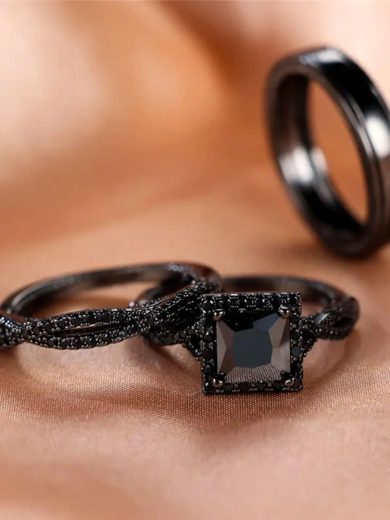 Luxury Female SyntheticCrystal Green Blue Zirconia Stone Engagement Ring Set Vintage Black Gold Color Wedding Jewelry For Man and Women