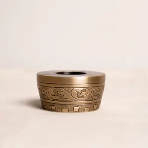 Handcrafted Brass Foliage Candle Holder - Nature Inspired Table Decor