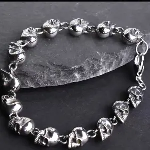 Metal skull bracelet