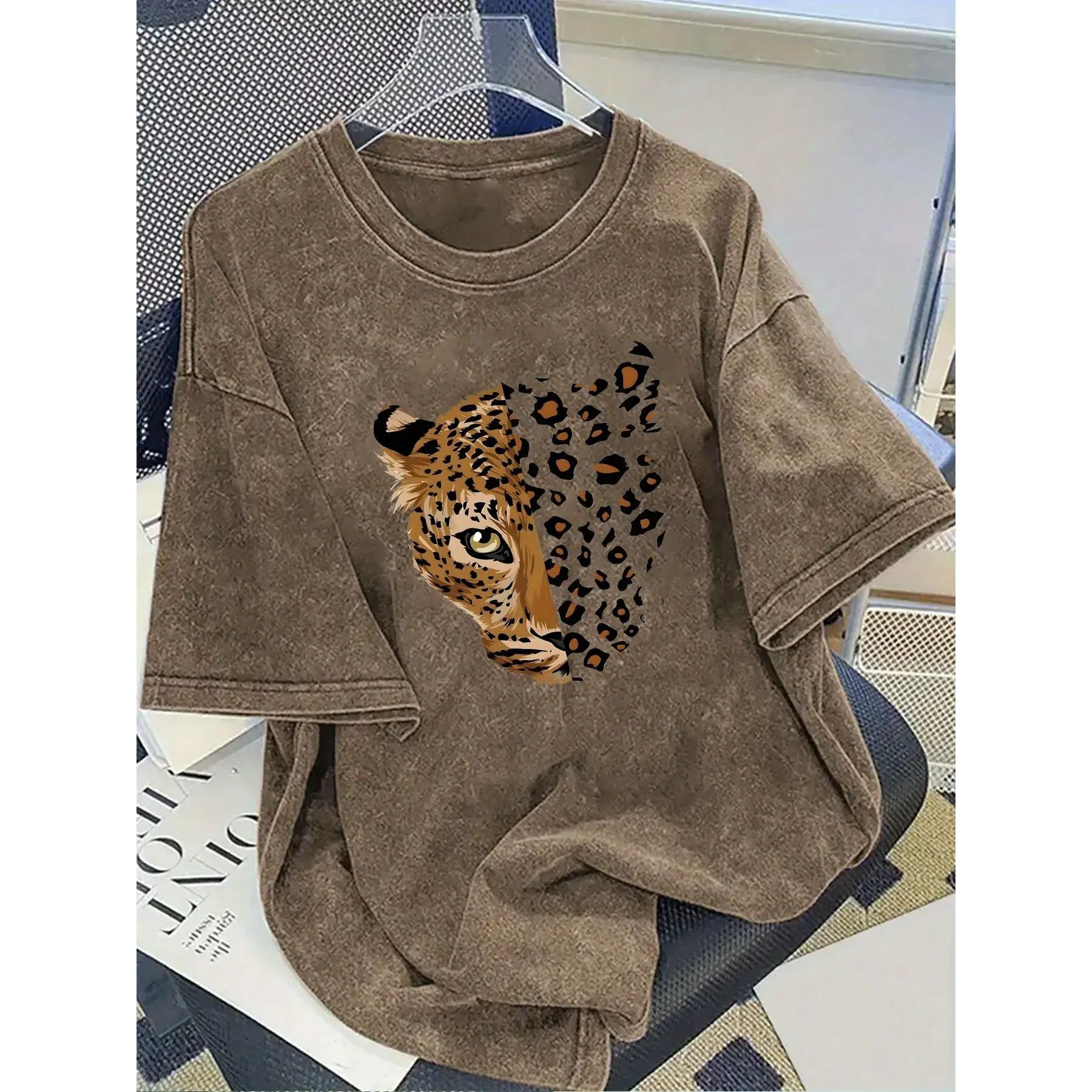 Men's 230g/m² Knit Fabric Regular Fit Crew Neck Short Sleeve Retro Vintage Washed Distressed Geometric Print T-Shirt - Casual All-Seasons Men's Wear Top for Easter, Halloween, Imitation Graphic Tees, Tshirt