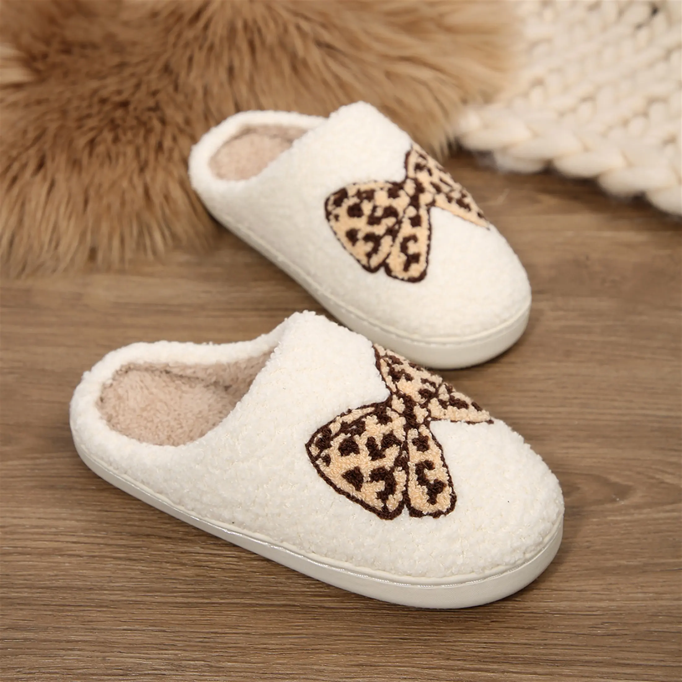 Women's Indoor Slippers Soft Plush Material with Charming Bow Winter Warm And Durable Indoor Outdoor Shoes  Fleece Slippers Shoes Springfresh