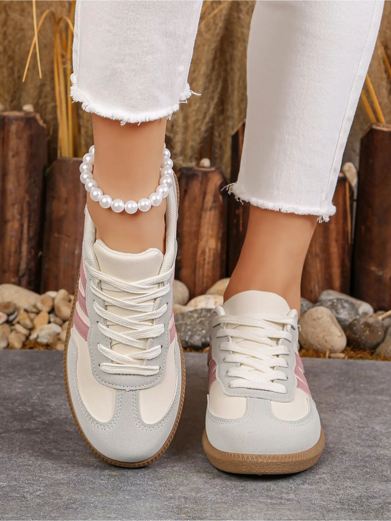 A pair of women's all-season German Sports Training Shoes, retro color-block casual Athletic Shoes, breathable and comfortable white shoes for students