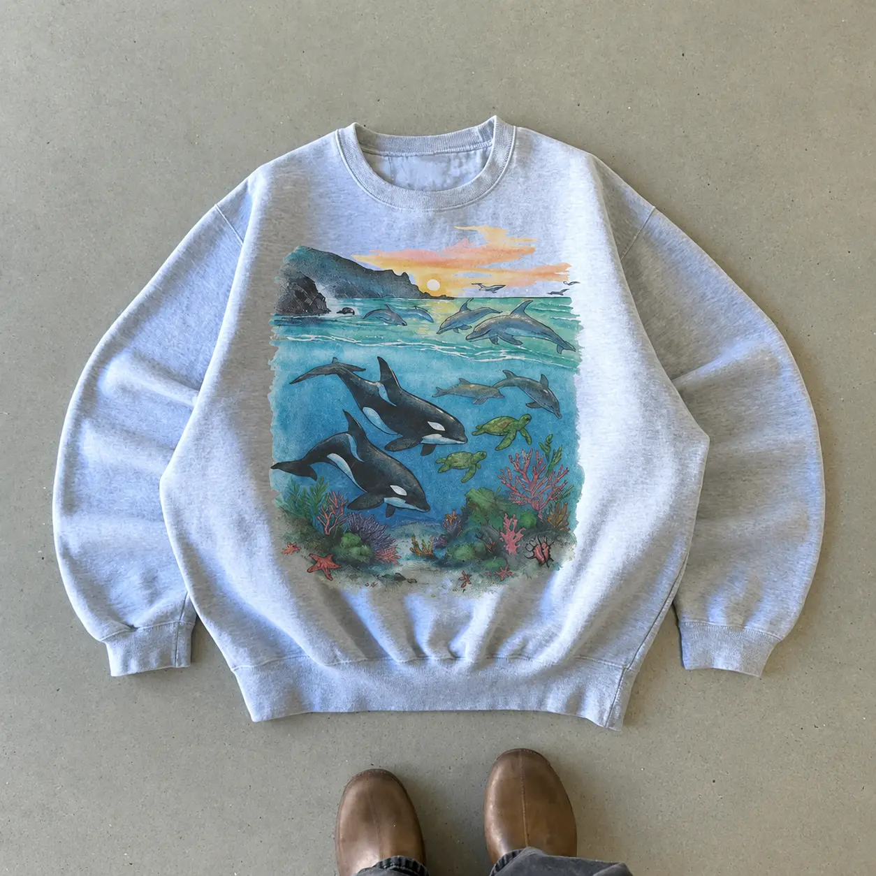 Women's Long Sleeve Round Neck Fitted Casual Sweatshirt - Gildan Vintage Orcas Sunset Crewneck, Retro Ocean Wildlife Pullover, Sea Turtle Graphic 90s Coastal Tops, Cozy Nature Gift