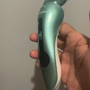 Product Review of Akunbem Electric Shaver for Women Best Electric Razor for Womens Bikini Legs Underarm Public Hairs Rechargeable Trimmer with Detachable Head Cordless Wet Dry Use Precise Safe Christmas Gift New Year Gift Shaving Waterproof from N**.