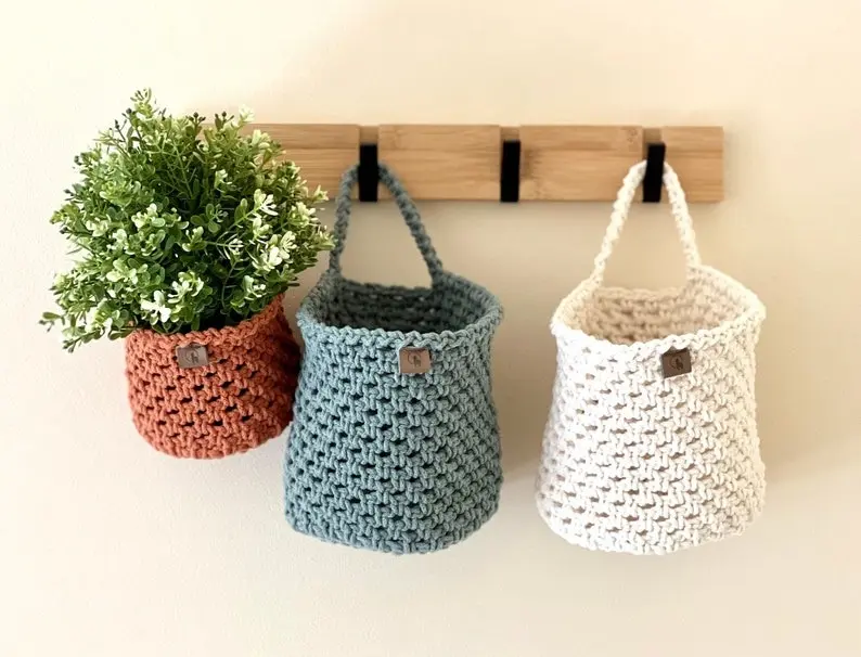Round Hanging Basket(1 ct) - Hand-crocheted- Minimalist Wall Storage Basket - Multi-purpose Organizer- Bathroom, Kitchen, Entryway, Pot Plant