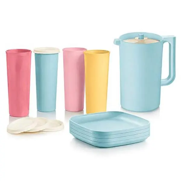 Tupperware® 9-piece Patio Party Pitcher, Tumbler and Plate Set Tupperware® 9-piece Patio Party Pitcher, Tumbler and Plate Set