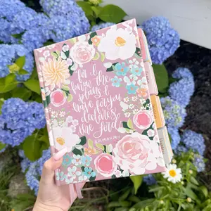 Rose Theme “the Jesus Bible” with tabs installed