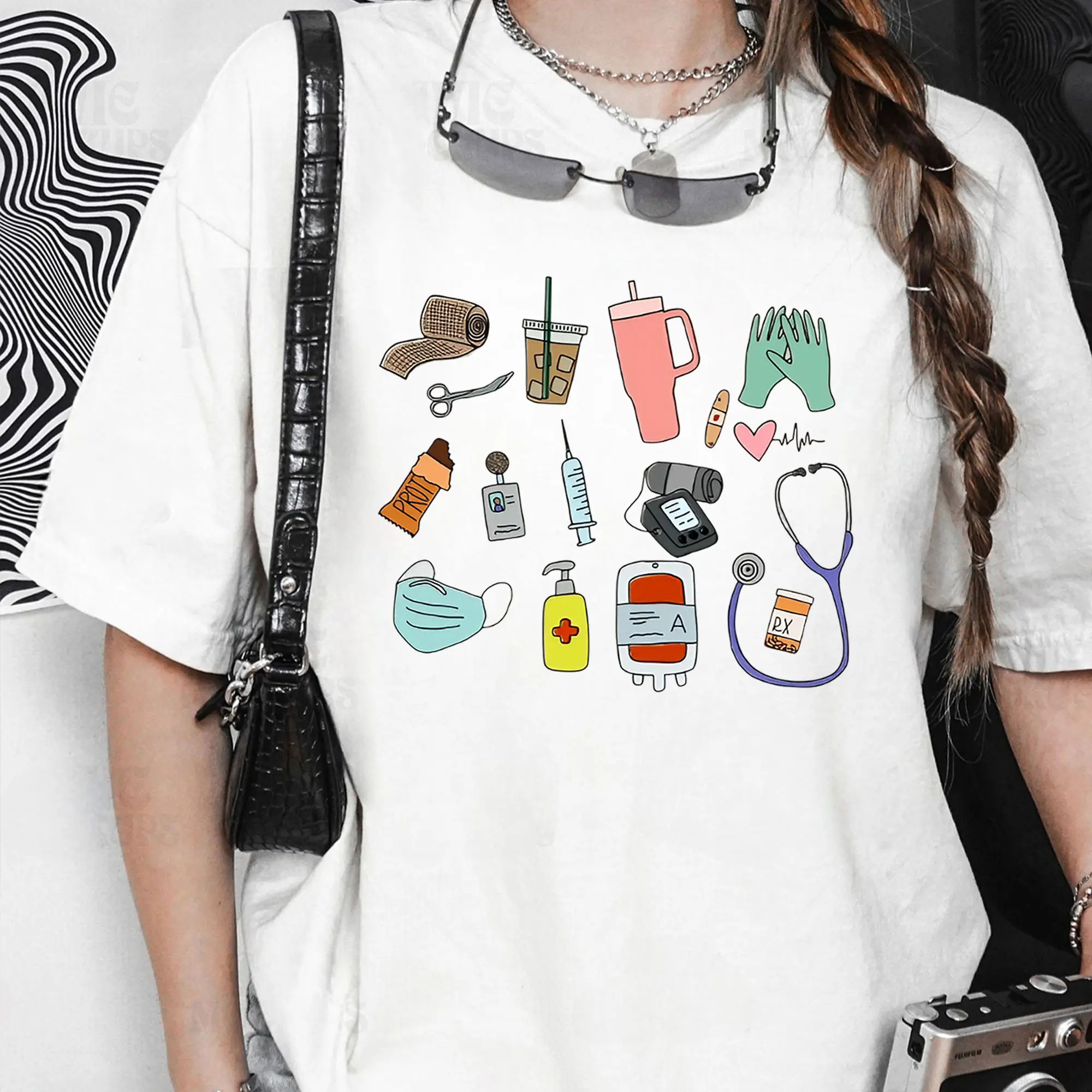 Rn Essentials for Work Funny Nurse Essentials Graphic T-Shirt, Nursing Student Medical Icons Tee,  Healthcare Worker Appreciation Gift, Registered Nurse Practitioner Apparel,  Cute Aesthetic Medical Doodle Shirt, Oversized Trendy Work Shirt TikTok  Shop