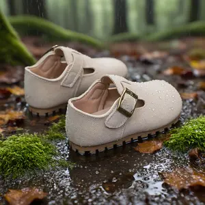 1 Pair of Boys' and Girls' Flexible Non-Round Toe Low-Top Flat Shoes Christmas, Daily, School, Play, and Casual Wear